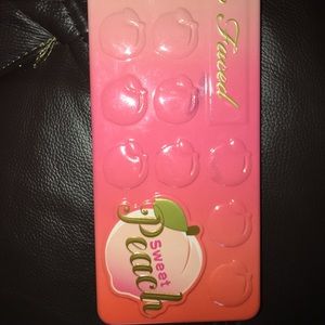 Too Faced sweet peach pallet